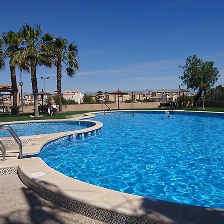 Orihuela - Sleeps 6 - Pool - Parking - Petfriendly Villa Ngoại thất bức ảnh
