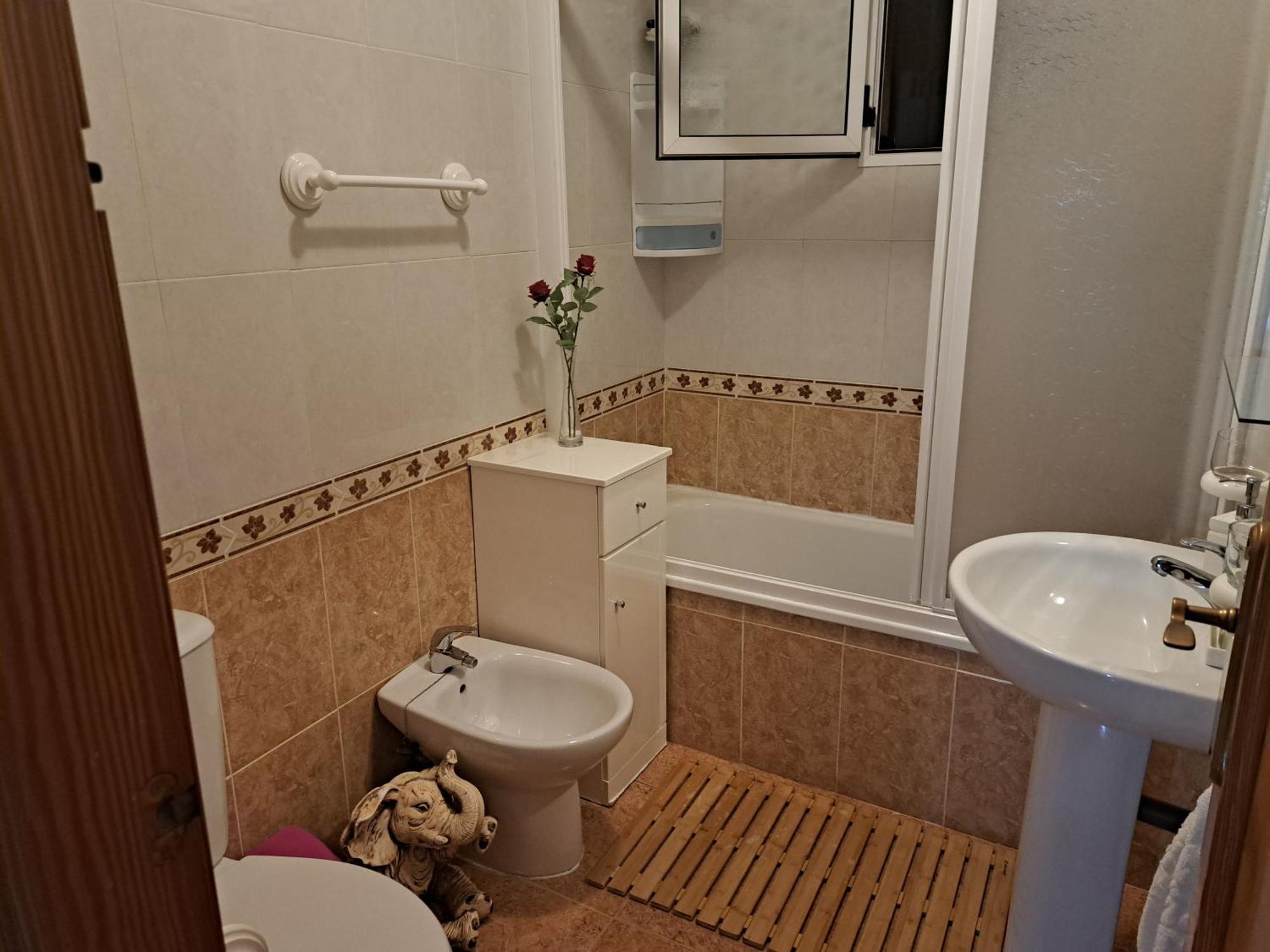 Orihuela - Sleeps 6 - Pool - Parking - Petfriendly Villa Ngoại thất bức ảnh